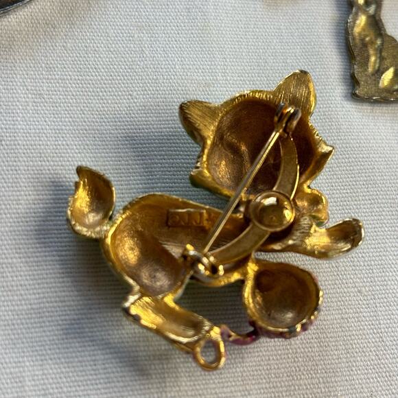 Lot of 3 Vintage Kitty Cat Brooches & Pair of Earrings Cat Lover Kitten - Picture 8 of 9